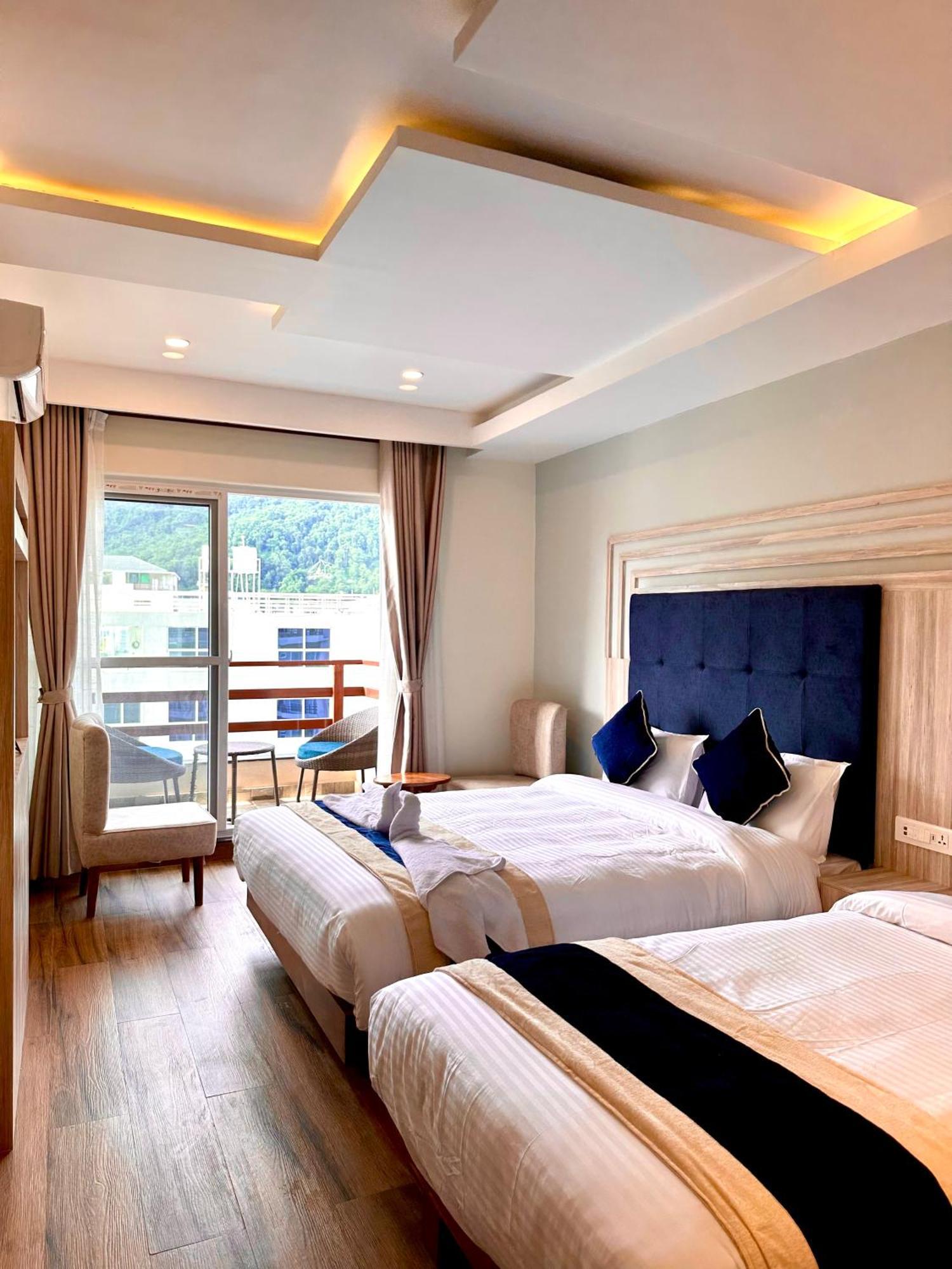 Hotel Adam Pokhara Bagian luar foto