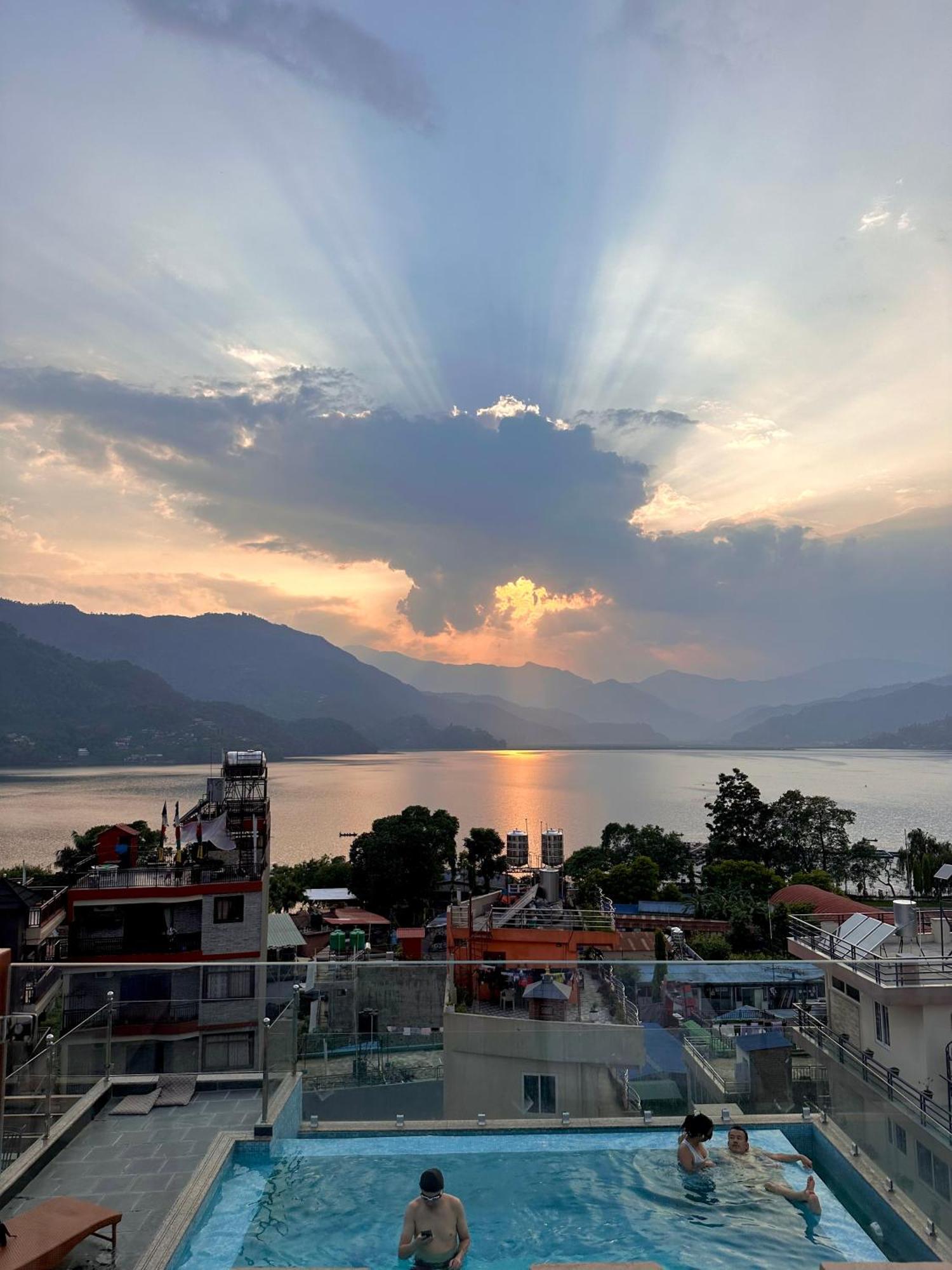 Hotel Adam Pokhara Bagian luar foto