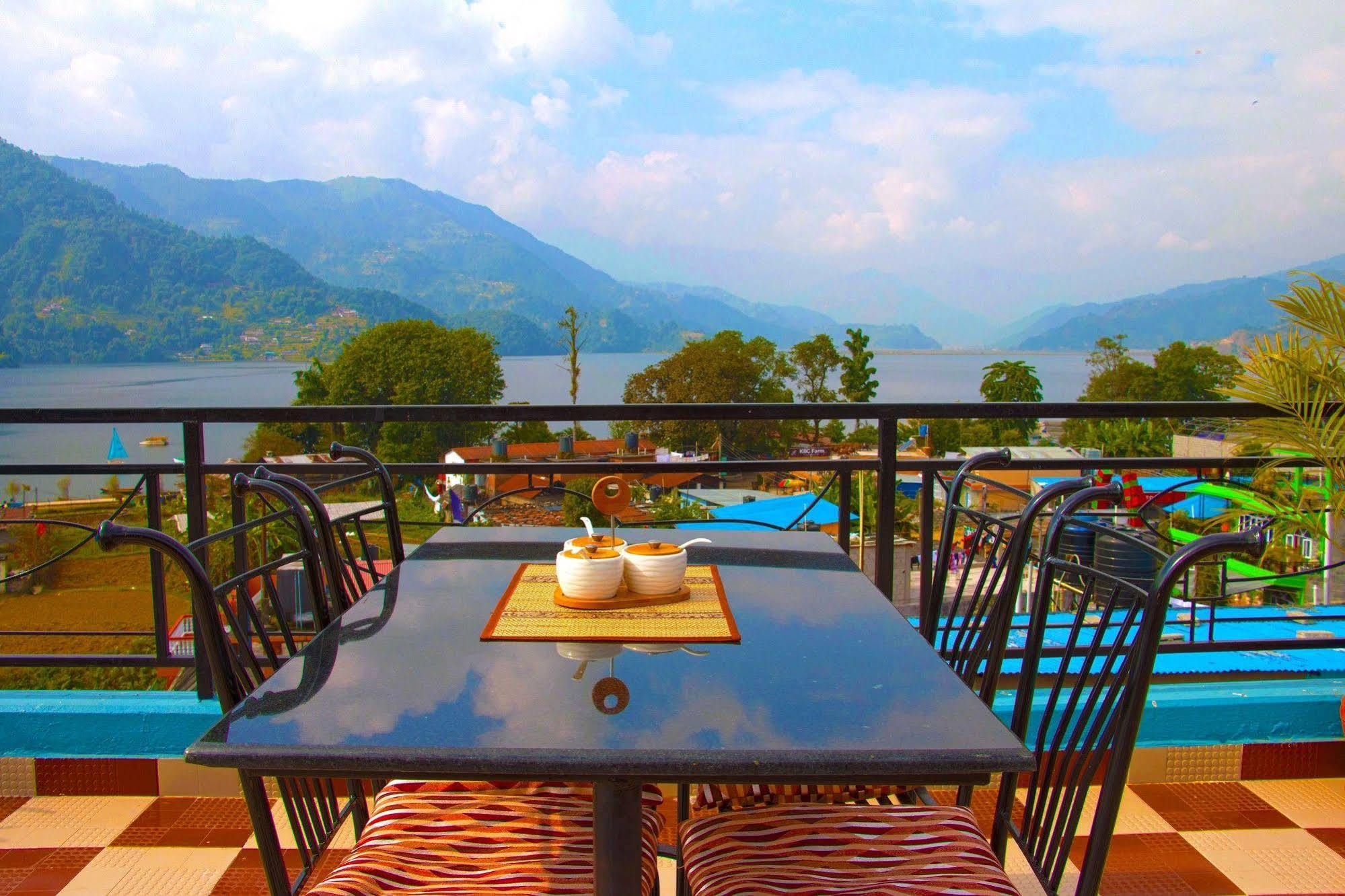 Hotel Adam Pokhara Bagian luar foto