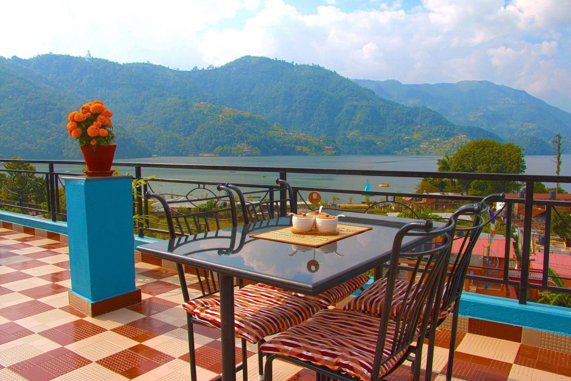 Hotel Adam Pokhara Bagian luar foto