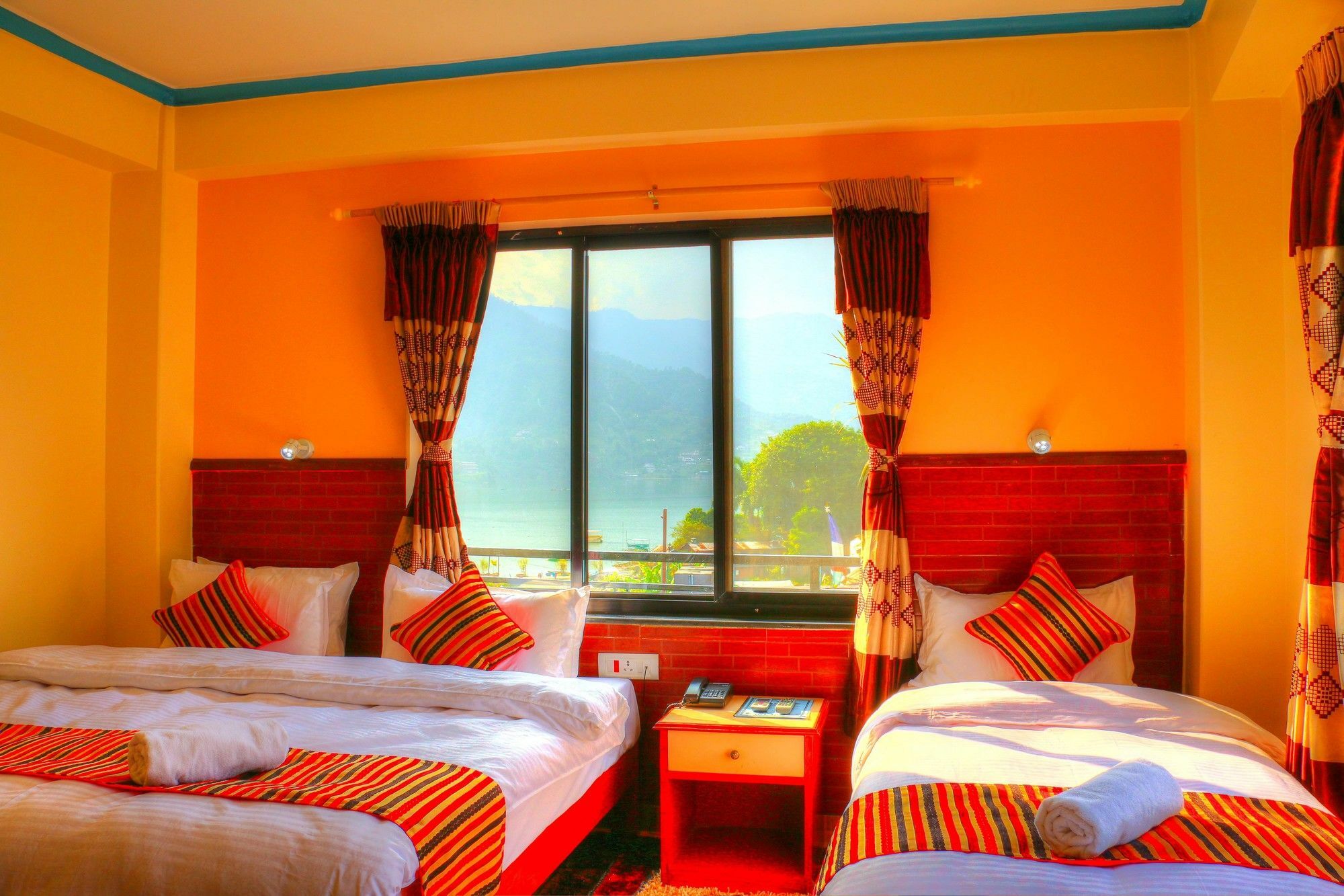 Hotel Adam Pokhara Bagian luar foto