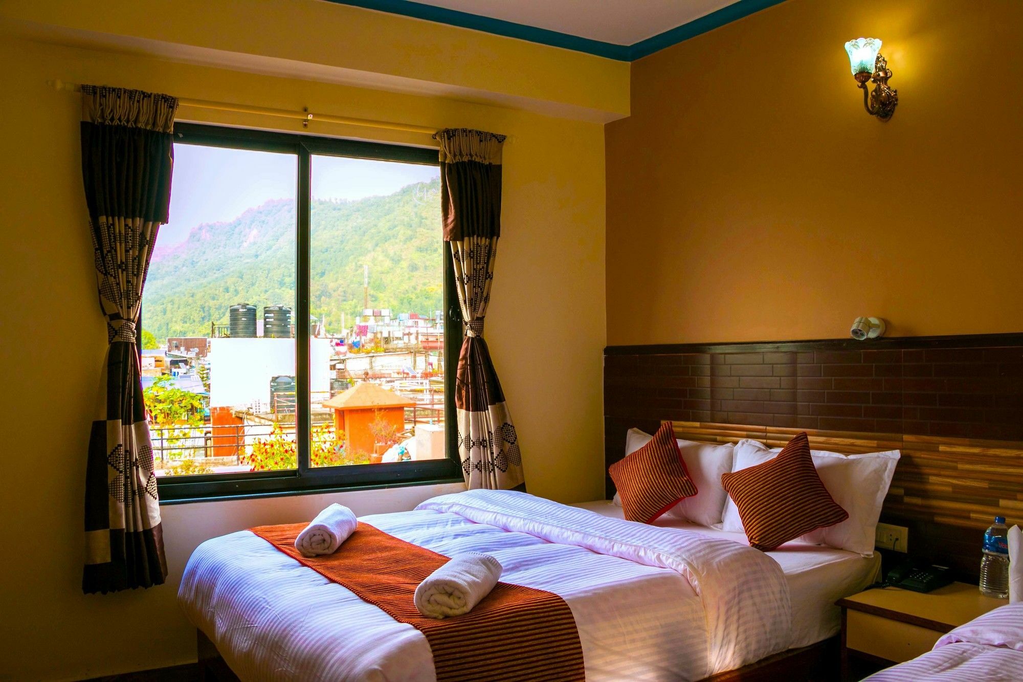 Hotel Adam Pokhara Bagian luar foto