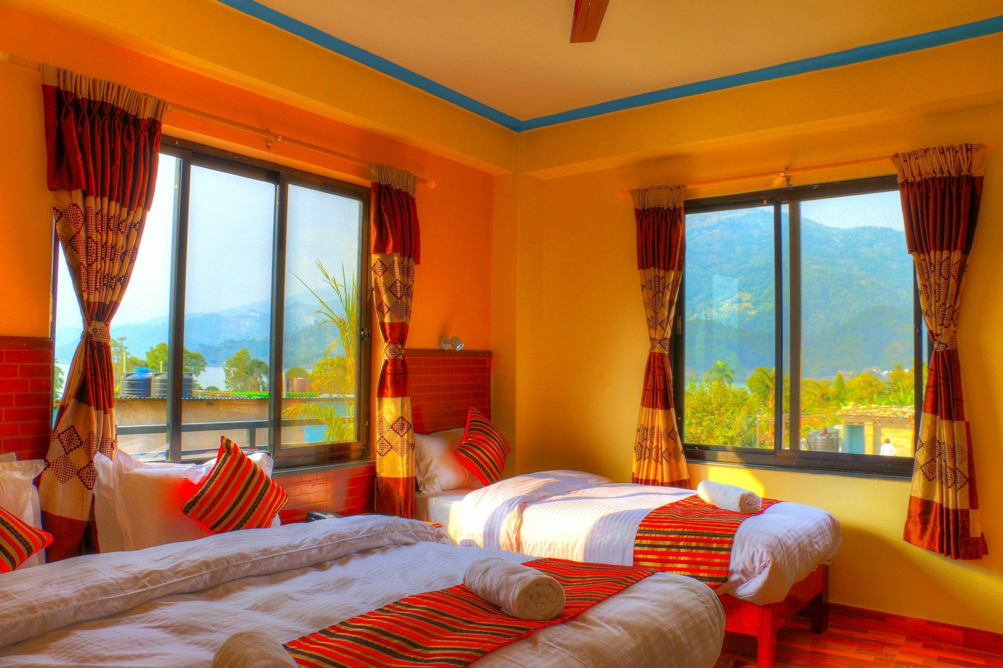 Hotel Adam Pokhara Bagian luar foto